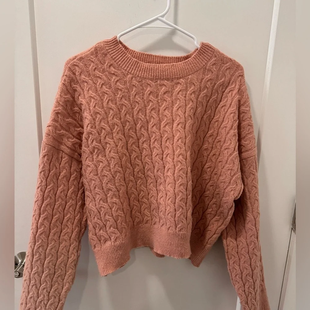 Dynamite Women's Pink Cable Knit Sweater size Large - Picture 4 of 5